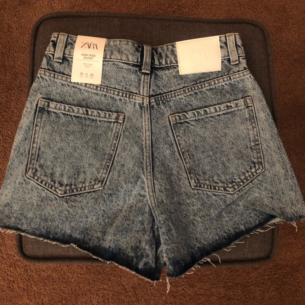 Zara High Rise Jean Shorts - Picture 1 of 3
